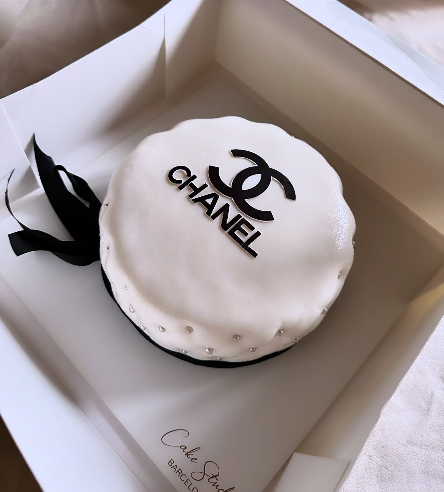 Tarta nude floral · diseño a medida